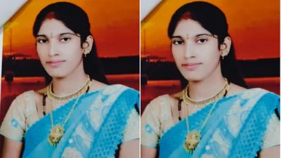 ஓடும் காரில் பின் சீட்டில் அமர்ந்திருந்த 29 வயது பெண்.. போலீஸ் முன்னிலையிலேயே கணவன் செய்த அந்த பகீர்