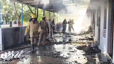 விருதுநகர் பட்டாசு ஆலை விபத்து.. 4 பிரிவில் வழக்கு.. உரிமையாளர்கள் தலைமறைவு? 