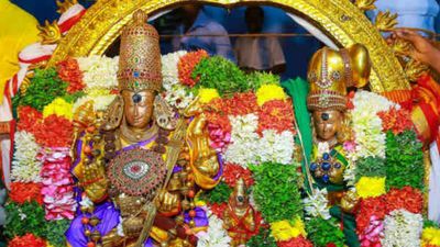 Madurai Meenakshi: மதுரையில் இன்று மீனாட்சி அம்மன் திருக்கல்யாணம்.. தடபுடலாக தயாராகும் விருந்து! 