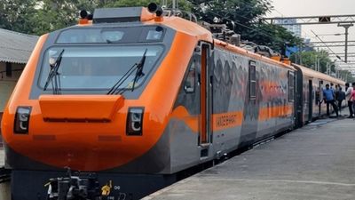 130 km வேகம்.. 1800 பேருக்கு இடம்.. சென்னையில் தயாராகும் 5 ரயில்கள் யாருக்காக தெரியுமா?
