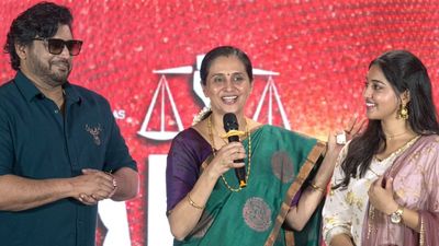 நடிகர் பிரசாந்த் படத்தில் கதாநாயகியாகும் தேவயானி மகள்.. நெகிழ வைத்த அம்மா பாசம்! கனவு நிறைவேறியது