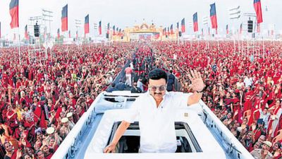 8000 ரூபாய் கூப்பன் அறிவிப்பு!கவர்ச்சி அறிவிப்பா? தொலைநோக்குத் திட்டமா?