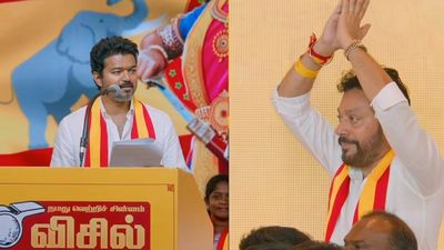 முத்தம் கொடுத்து விஜய் சொன்ன வார்த்தை..விஜய் தான் பெரிய நம்பிக்கை! தவெக வேட்பாளர் ஸ்ரீநாத் ஓபன் டாக்