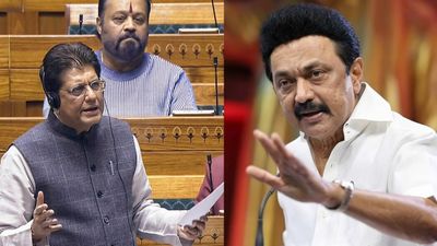 தமிழில் சொன்ன அந்த ஒரெயொரு வரி.. திமுவை சீண்டிய பாஜக மேலிட பொறுப்பாளர் பியூஷ் கோயல்! பின்னணி