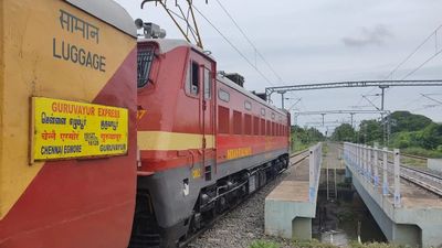குருவாயூர்- சென்னை எழும்பூர் எக்ஸ்பிரஸ் ரயில்...  பயணிகளுக்கு தெற்கு ரயில்வே முக்கிய அறிவிப்பு 