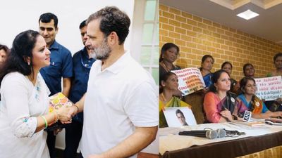 காங்கிரஸ் கட்சியில் இருந்து ஹசீனா சையத் விலகல்! கார்கே, செல்வப்பெருந்தகை மீது ஊழல் குற்றச்சாட்டு