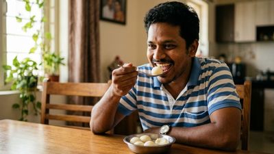 6 ரசகுல்லா சாப்பிட்ட ஹைதராபாத் இளைஞருக்கு பக்கவாதம்.. அப்பல்லோ மருத்துவர் விளக்கம்