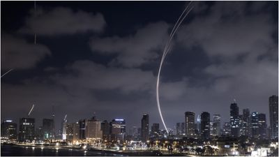 முடிவை நெருங்கும் காலக்கெடு.. புதிய தாக்குதலை தொடங்கிய ஈரான்! இஸ்ரேல் மீது சரமாரி குண்டு வீச்சு