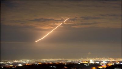 மத்திய கிழக்கு முழுவதும் ஒலித்த சைரன் சத்தம்.. பங்கரில் பதுங்கிய மக்கள்! மோசமடையும் நிலைமை!