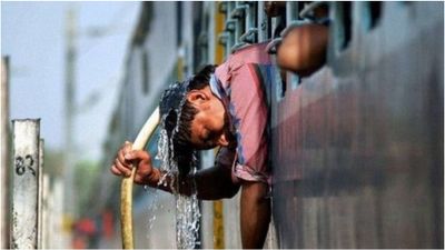 தமிழகத்தில் 10 இடங்களில் செஞ்சுரி போட்ட வெயில்.. மொத்தமாக எகிறிய வெப்பநிலை! 