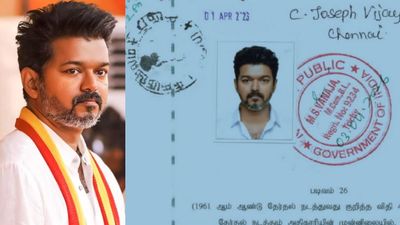 விஜய்யின் பிரமாண பத்திரத்தை டவுன்லோடு செய்து பார்த்தவர்கள் எண்ணிக்கை இவ்வளவா? ரெக்கார்டு!