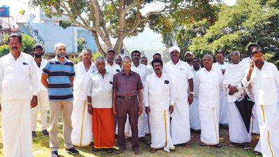 ஒருத்தரும் வேண்டாம் எங்களுக்கு.. நீலகிரி அஜ்ஜூர் 800 வாக்காளர்கள்.. வளைத்து வளைத்து நோட்டா பதிவு