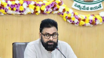 ஆந்திர துணை முதல்வர் பவன் கல்யாணுக்கு அறுவை சிகிச்சை.. 10 நாட்கள் ஓய்வெடுக்க டாக்டர்கள் அட்வைஸ்!