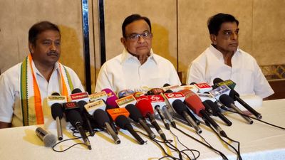 தமிழ்நாட்டில் நாடாளுமன்ற தொகுதிகளின் எண்ணிக்கை குறையும்.. மத்திய அரசு செய்வது சதி.. ப சிதம்பரம்