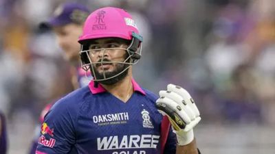 IPL 2026: யாருமே செய்யாத சாதனையை படைத்த வைபவ் சூர்யவன்ஷி.. ஆனால்  மோஷின் கான் தந்த ஷாக்