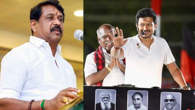 தோல்வி பயத்தில் நயினார்.. நெல்லையில் இருந்து சாத்தூர் மாறியதன் பின்னணி.. உதயநிதி ‘அட்டாக்'