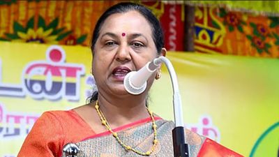 அண்ணன் சொல்லிட்டாரு.. சட்டென களத்திற்கு வந்த பிரேமலதா.. இல்லத்தரசி கூப்பன் பற்றி செம அப்டேட்! 