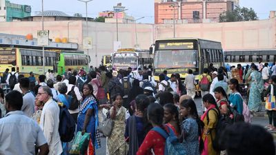 போய் வரவா... எலக்சன் முடிஞ்சு போச்சு கிளம்புங்க! சென்னைக்கு படையெடுக்கும் மக்கள்! ஸ்பெஷல் ஏற்பாடு! 