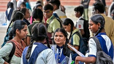 TN SSLC Exam results: தமிழகத்தில் 10ஆம் வகுப்பு தேர்வு முடிவுகள் எப்போது? வெளியான முக்கிய தகவல்!