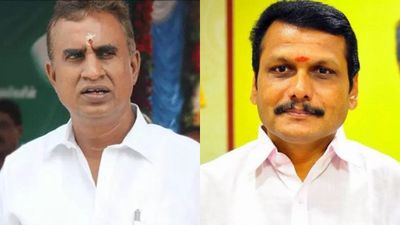 கோவை ஸ்டார் ஓட்டலில் காஸ்ட்லி விருந்து.. செந்தில் பாலாஜியை வீழ்த்த வேலுமணி வீசிய பவர்ஃபுல் ஸ்ட்ரோக்