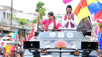 பிரிட்ஜை விடுங்க! ரூ 8000 கூப்பனில் பெரிய கிரைண்டரை வாங்குங்க! சுயத்தொழில் செய்ங்க! கனிமொழி ஐடியா