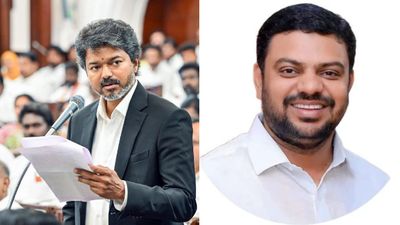 வீட்டுக்கு போய் கோபத்தை வெளிப்படுத்துவதா? பெருந்தன்மையுடன் செயல்படுங்க விஜய்! எஸ்டிபிஐ அட்வைஸ்