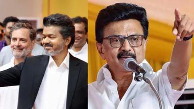 இந்த ஆட்சி எப்போ வேணா கவிழலாம்.. ரெடியா இருங்க! திமுக மா.செ கூட்டத்தில் ஸ்டாலின் பேச்சு