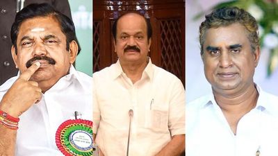 அதிமுக இரு அணிகளின் வாபஸ் மனுக்கள் ஏற்கப்படுமா? இன்று அறிவிக்கும் சபாநாயகர்.. பரபரப்பில் ர.ரக்கள்