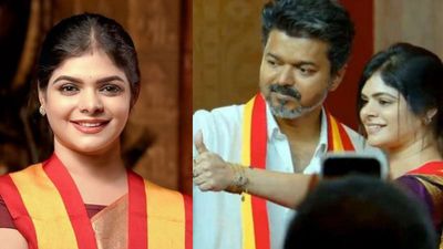 யார் இந்த ஜோதிடர் கனிமொழி? அதிமுக மாவட்ட செயலாளரையே காலி செய்த தவெக வேட்பாளர்!கோவையில் நடந்தது என்ன?