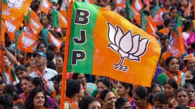 அசாம்-ஐ கைப்பற்ற 'பாக்கா ஸ்கெட்ச்' போட்ட BJP.. 3வது முறையாக ஆட்சி வந்தது எப்படி?