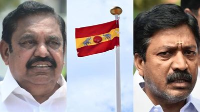 தேன்கூட்டில் கல்லெறிந்ததா தவெக? வேலுமணி கிட்ட சிவி சண்முகம் கேட்ட அந்த கேள்வி? அப்ப எடப்பாடி முடிவு?