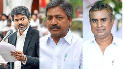 முதல்வர் விஜய் யூடர்ன்.. அதிமுக எம்எல்ஏக்களுக்கு நாளை அமைச்சர் பதவி இல்லை.. பின்னணியில் 2 மேட்டர்