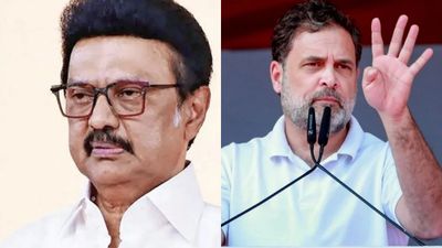முகம் மாறிய இந்தியா கூட்டணி.. திமுகவிடம் இருந்து பிரிந்த காங்கிரஸ்