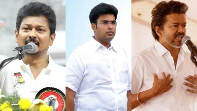 உதயநிதி + மிதுன்.. விஜய்க்கு குழி பறிக்க ’கை’ கோர்த்த வாரிசுகள்! எடப்பாடி கையில் திமுகவின் லெட்டர்? 