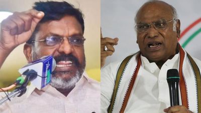 திருமாவளவனுடன் தொடர்ந்து பேசும் கார்கே.. இன்னும் சற்று நேரத்தில் முடிவை அறிவிக்கும் விசிக! 