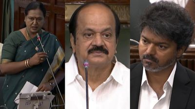 ராஜகுருவாக இருந்தா விஜய் பர்சனலாக வச்சிக்கணும்! கொதித்த பிரேமலதா! தடுக்காத சபாநாயகர்