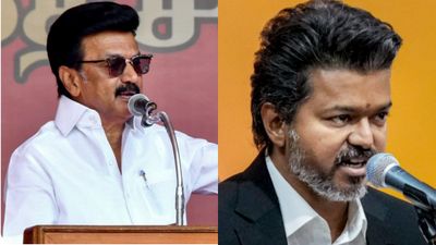 'ஆபரேஷன் ப்ளூ ஜெயண்ட்'.. தூக்கப்படும் திமுகவின் டாப் தலைகள்? விஜய் கைது செய்யும் 5 பெரிய மீன்கள்? 