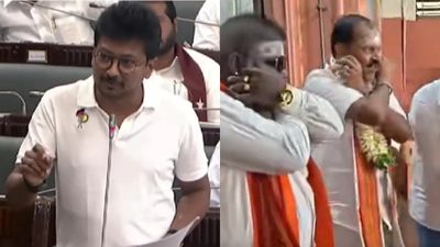 சனாதன சர்ச்சை: உதயநிதிக்கு நல்ல புத்தி வர வேண்டி அர்ஜுன் சம்பத் தோப்புக்கரணம் போட்டு பிரார்த்தனை