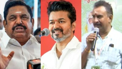 அதிமுக ரெண்டுபட்டா விஜய்க்கு தான் கொண்டாட்டம்! பஞ்சாயத்தை கூட்டிய எடப்பாடி.. வேலுமணி வைத்த டிமாண்ட்!