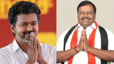 விஜய்க்கு அமமுக ஆதரவு? ரெடியான மன்னார்குடி எம்எல்ஏ காமராஜ்.. டிடிவி தினகரன் எடுக்கும் பெரிய முடிவு