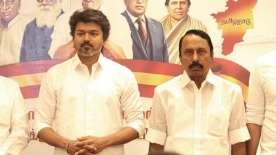 ராஜ்யசபா சீட்.. ஆபரேசனை ஆரம்பித்த செங்கோட்டையன்! அதிமுக மாஜிக்களுக்கு வலை! ஆதரவாளர்களும் ரெடி!