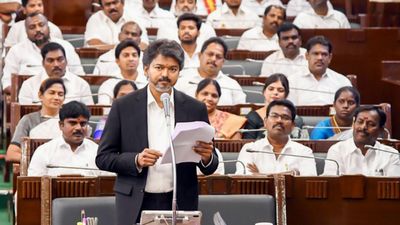 நாளை மறுநாள் தமிழக அமைச்சரவை விரிவாக்கம்.. காங்கிரஸில் 2 பேருக்கு ஜாக்பாட்.. விஜய் முடிவு!