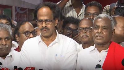 “திமுக கொண்டு வந்த நலத் திட்டங்கள் தொடர வேண்டும்