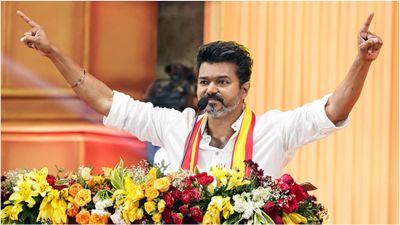 விஜய்யால் எட்ட முடியாமல் போன மேஜிக் நம்பர் 118.. கை கொடுக்காமல் நழுவிய 17 தொகுதிகள்!