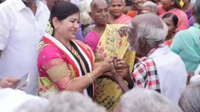 அடித்து ஆடும் லீமா ரோஸ் மார்டின்.. முறிக்க முயற்சி பண்ணலையாம்.. இணைப்பதற்காக பாடுபடுவதாக பேட்டி