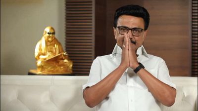  “உடன்பிறப்பே.. நீங்க சொல்லுங்க.. நான் கேட்கிறேன்”.. திமுகவை தூக்கி நிறுத்த ஐடியா கேட்கும் ஸ்டாலின்! 