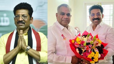 10 வருடங்களில் 5 கட்சி.. மதுரை டாக்டர் சரவணன் கடந்து வந்த அரசியல் கட்சிகள் லிஸ்ட்!