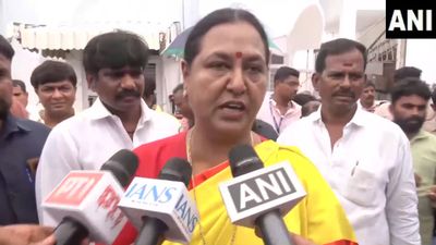 நம்பிக்கை வாக்கெடுப்பு.. பிரேமலதா கறார்.. விஜய்க்கு புதிய சிக்கலா?