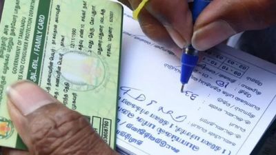 ரேஷன் கார்டுக்கு விண்ணப்பித்து காத்திருக்கும் மக்களுக்கு குட் நியூஸ்.. விரைந்து வழங்க அரசு உத்தரவு!