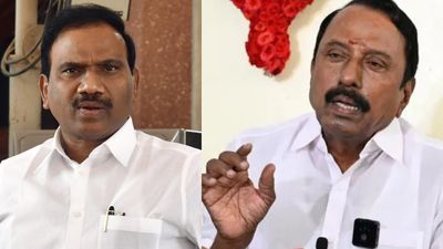 பெண்களை ஆபாசமாக பேசிய ஆ.ராசாவின் எண்ணங்கள் தூய்மையாக இல்லை! செங்கோட்டையன் கொந்தளிப்பு